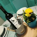 Aquamarine Апартаменты *